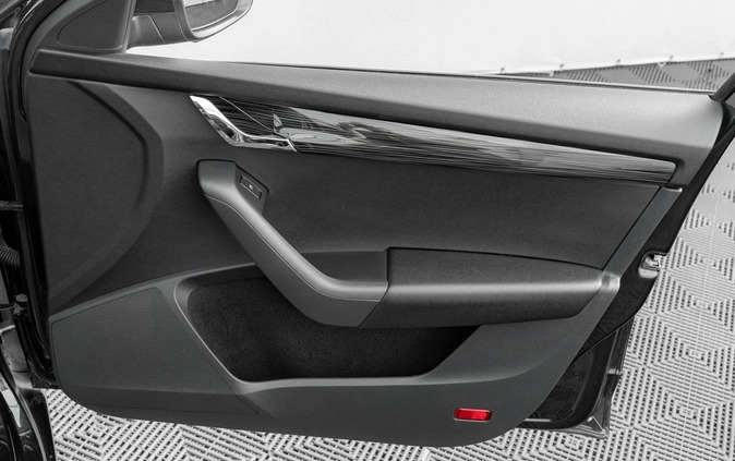 Skoda Octavia cena 61900 przebieg: 119534, rok produkcji 2019 z Niemodlin małe 704
